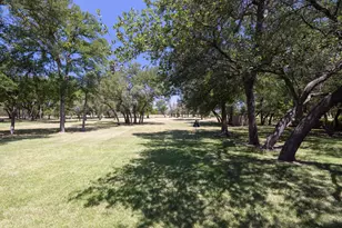 2721 Co Rd 258, Liberty Hill, TX 78642 - Photo 27
