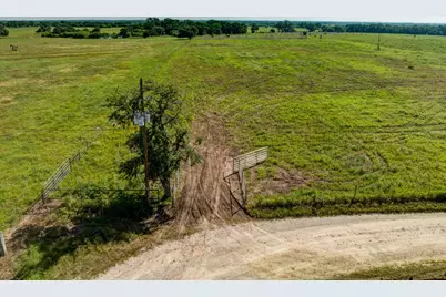 6495 Tract B Gander Slough Road, Kingsbury, TX 78638 - Photo 1