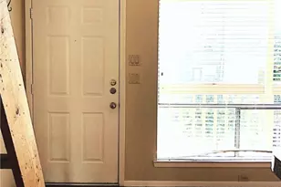 2210 Pearl St, Austin, TX 78705 - Photo 9