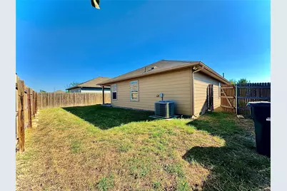 115 Calf Creek Drive, Kyle, TX 78640 - Photo 7