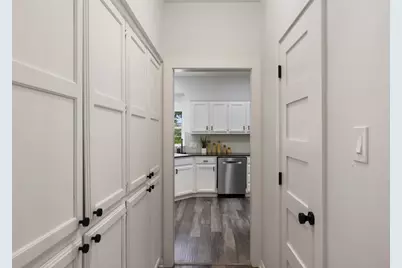 10707 Beckwood Drive, Austin, TX 78726 - Photo 11