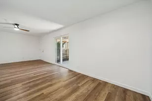 7801 Shoal Creek Blvd, Austin, TX 78757 - Photo 9