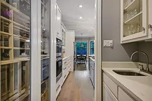 1208 Grosvener Ct, Austin, TX 78746 - Photo 9