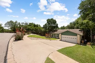 3303 Sanderling Trail, Austin, TX 78746 - Photo 3