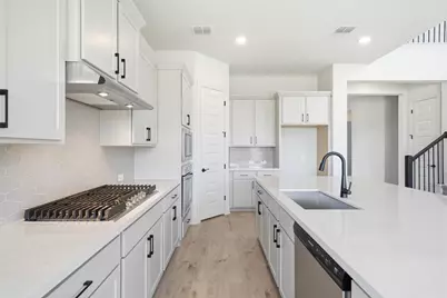 933 Sunny Ridge Drive, Leander, TX 78641 - Photo 5