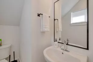 5406 Downs Dr, Austin, TX 78721 - Photo 13