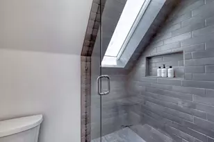 5406 Downs Dr, Austin, TX 78721 - Photo 19