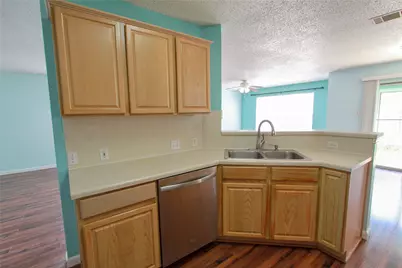9705 Dalewood Drive, Austin, TX 78729 - Photo 7