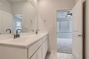 605 W South St, Leander, TX 78641 - Photo 27