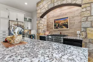 128 Strada Luca, Florence, TX 76527 - Photo 3
