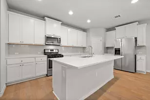 5107 Lemon Tree Path, Austin, TX 78723 - Photo 5