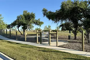 581 Treadwell Ln, Kyle, TX 78640 - Photo 27