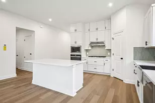 581 Treadwell Ln, Kyle, TX 78640 - Photo 7