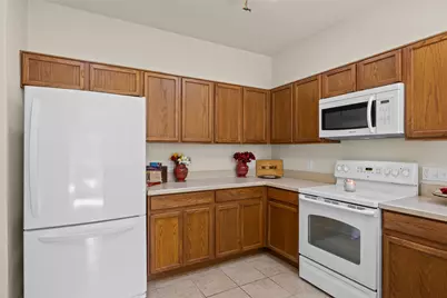 319 Essex Lane, Georgetown, TX 78633 - Photo 5
