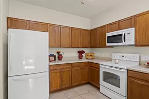 319 Essex Ln, Georgetown, TX 78633 - Photo 5