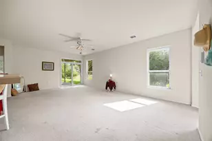 319 Essex Ln, Georgetown, TX 78633 - Photo 17