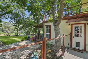898 Buerger Ln Ln, Seguin, TX 78155 - Photo 27