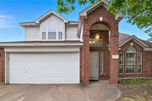 1911 Cedar Bend Dr, Round Rock, TX 78681 - Photo 1