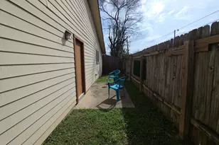 203 N 2nd St, Pflugerville, TX 78660 - Photo 23