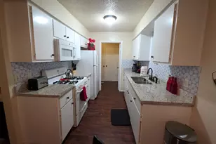 203 N 2nd St, Pflugerville, TX 78660 - Photo 19