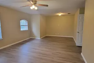 618 Elizabeth Ln, Bastrop, TX 78602 - Photo 9