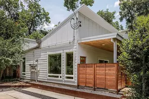 2211 Canterbury St, Austin, TX 78702 - Photo 13