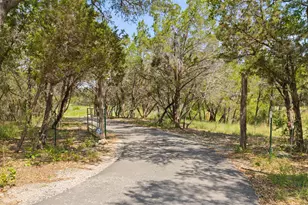 3301 R O Dr, Spicewood, TX 78669 - Photo 5