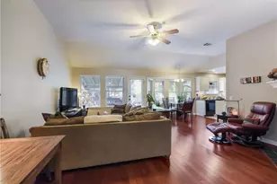 1252 Lacey Oak Loop, Round Rock, TX 78681 - Photo 11