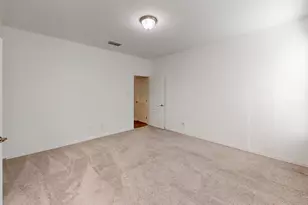 404 Ashby Dr, Hutto, TX 78634 - Photo 13