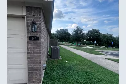 307 Green Slope Lane, Georgetown, TX 78626 - Photo 17