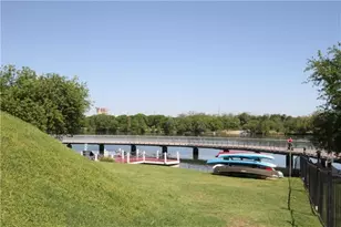 1818 S Lakeshore Blvd, Austin, TX 78741 - Photo 23