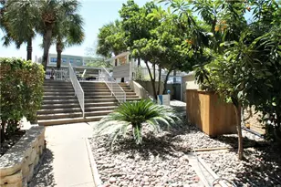 1818 S Lakeshore Blvd, Austin, TX 78741 - Photo 27
