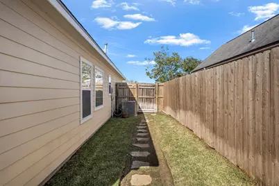 365 Rose Mayer Loop, La Grange, TX 78945 - Photo 23