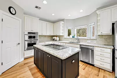 22 Hedgebrook Way, The Hills, TX 78738 - Photo 11