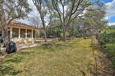 22 Hedgebrook Way, The Hills, TX 78738 - Photo 39