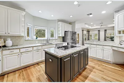 22 Hedgebrook Way, The Hills, TX 78738 - Photo 9