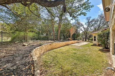 22 Hedgebrook Way, The Hills, TX 78738 - Photo 39