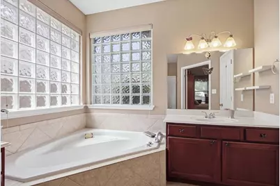 5116 Scottish Thistle Drive, Austin, TX 78739 - Photo 19