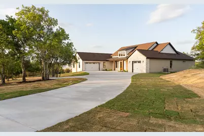 249 Moccasin Canyon, Cedar Creek, TX 78612 - Photo 3