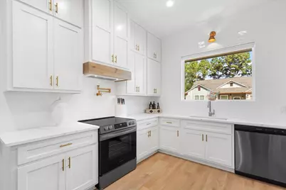 133 Lake Point Way, Bastrop, TX 78602 - Photo 11