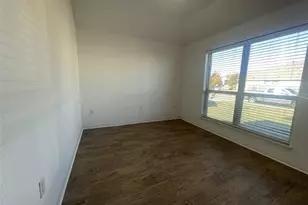 308 Somerville St, Leander, TX 78641 - Photo 5