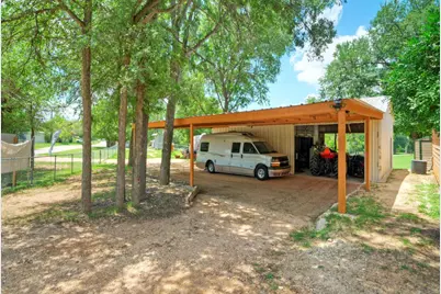 828 Water Street, Webberville, TX 78653 - Photo 7