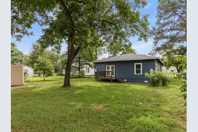 302 Hill Street, Smithville, TX 78957 - Photo 27
