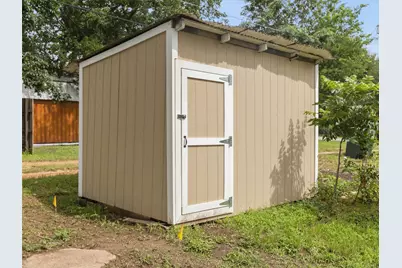 302 Hill Street, Smithville, TX 78957 - Photo 29
