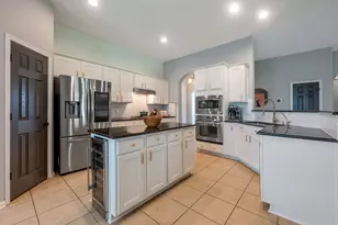 594 Ledge Stone Dr, Austin, TX 78737 - Photo 11
