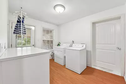 205 N Avenue E, Elgin, TX 78621 - Photo 21