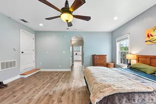 205 N Ave E, Elgin, TX 78621 - Photo 15
