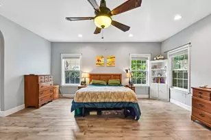205 N Ave E, Elgin, TX 78621 - Photo 13