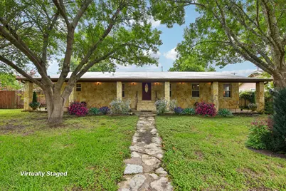 205 N Avenue E, Elgin, TX 78621 - Photo 3