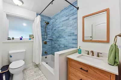 205 N Avenue E, Elgin, TX 78621 - Photo 23